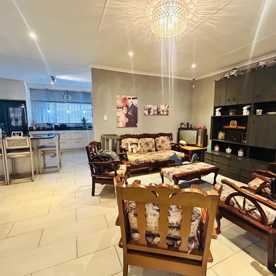4 Bedroom Property for Sale in Sasolburg Ext 4 Free State